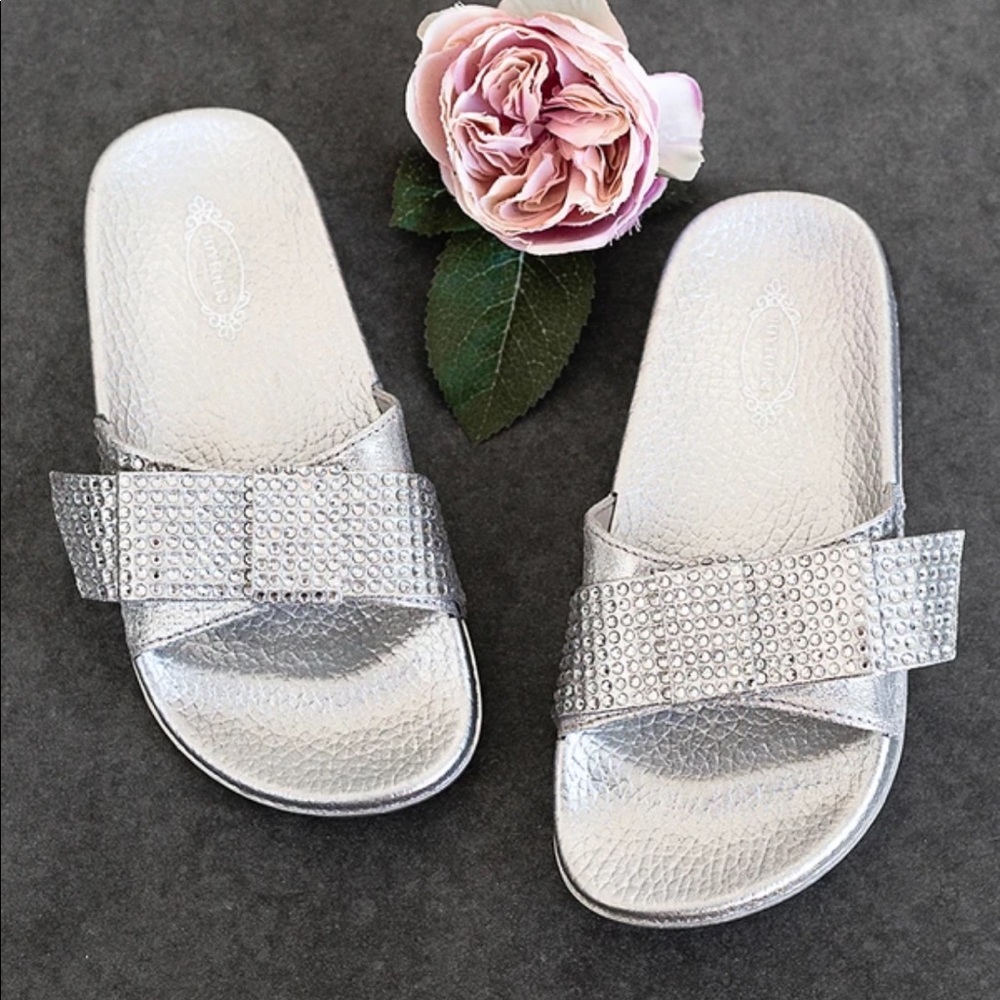 Joyfolie Rizza Slides